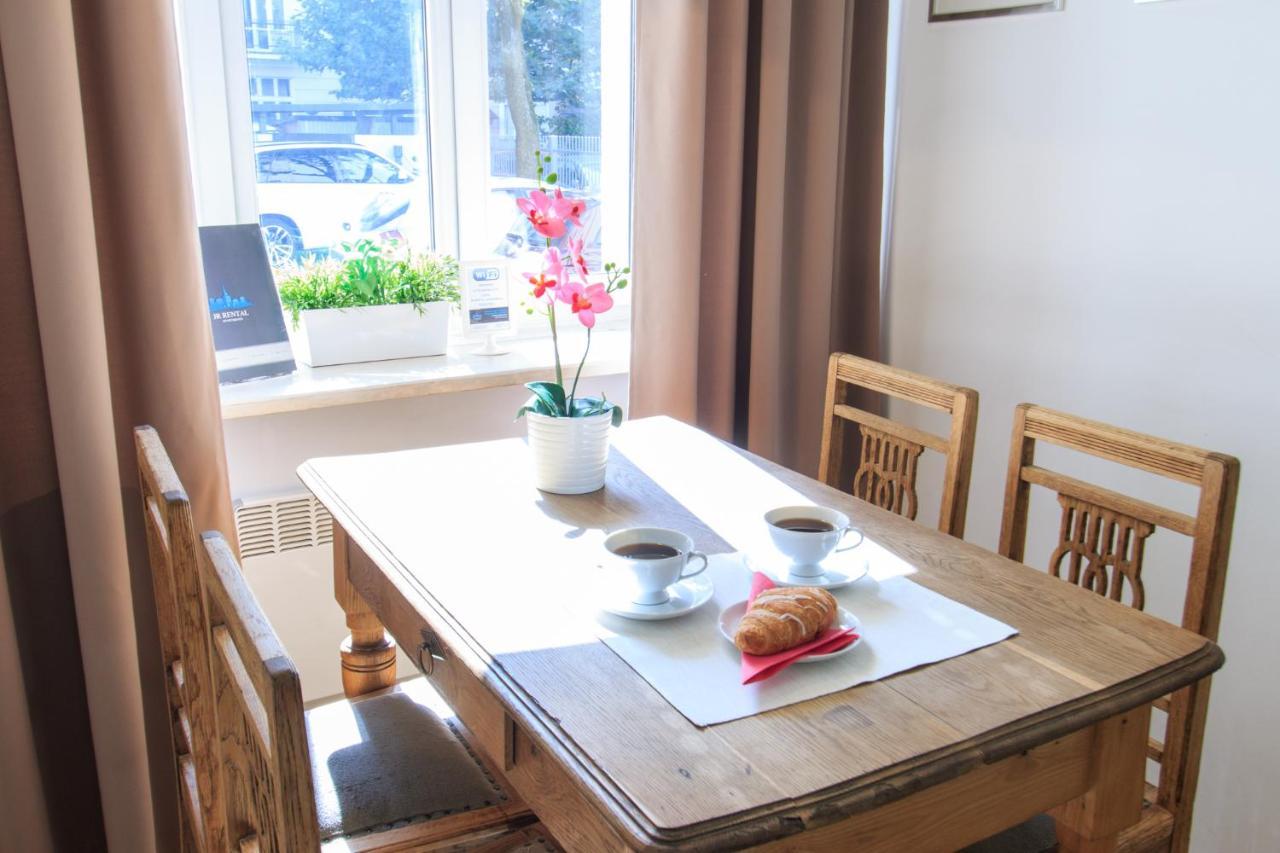 Rental Apartments Poznanska Warsaw Luaran gambar