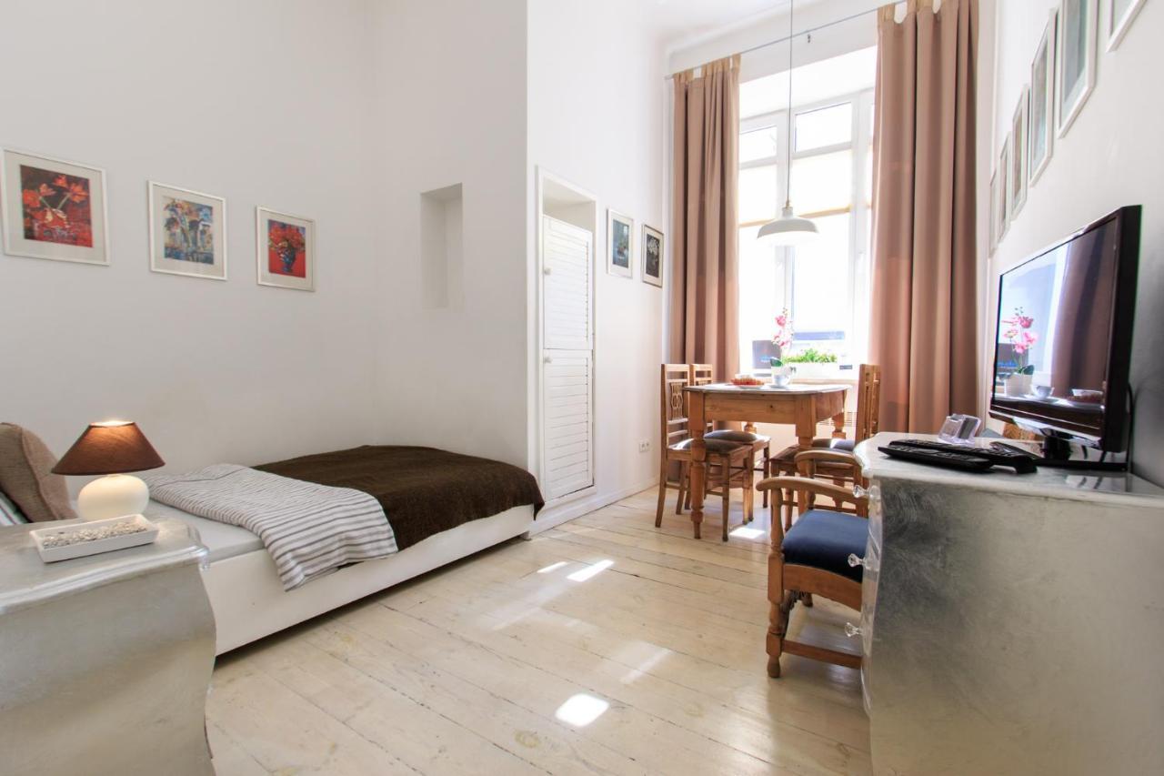 Rental Apartments Poznanska Warsaw Luaran gambar