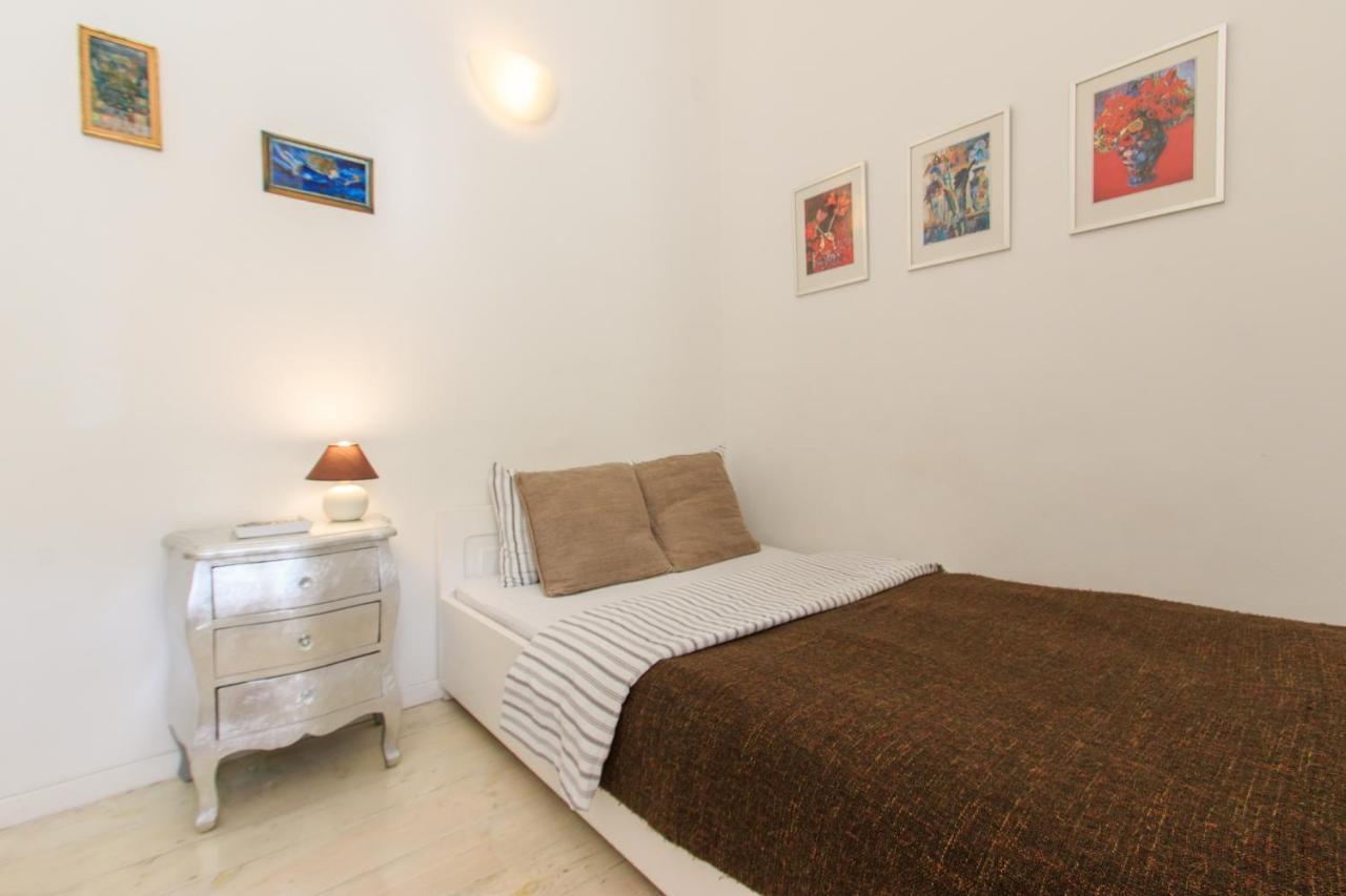 Rental Apartments Poznanska Warsaw Luaran gambar